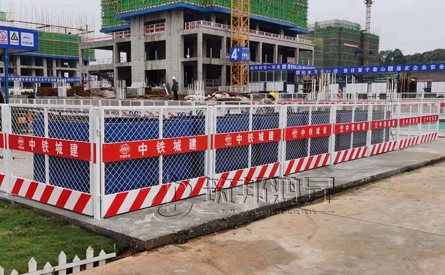 基坑臨邊防護(hù)，基坑臨邊防護(hù)欄桿